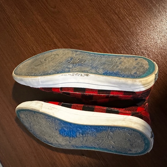 Blowfish Plaid Red Women’s Sneakers - Picture 3 of 4